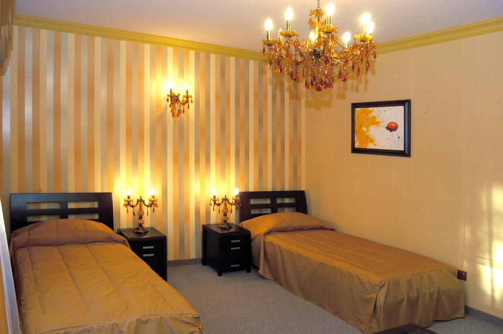 Hotel Unikat Velingrado Habitación foto