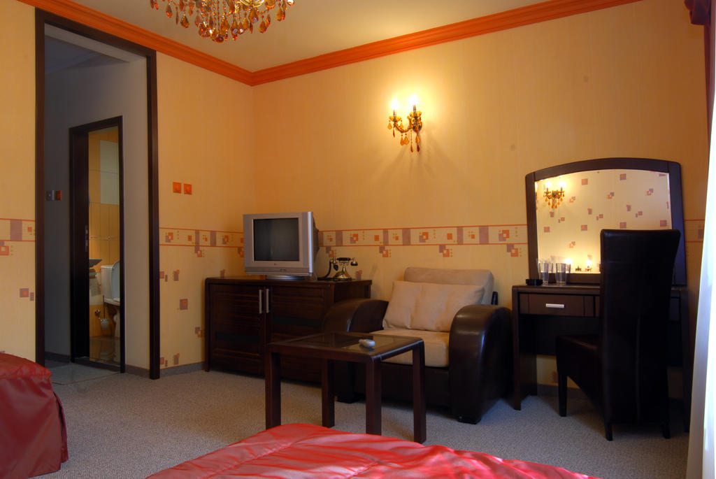 Hotel Unikat Velingrado Habitación foto