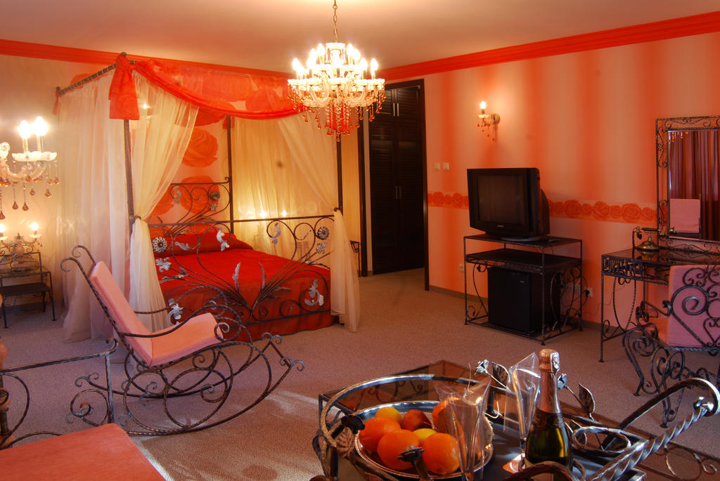 Hotel Unikat Velingrado Habitación foto