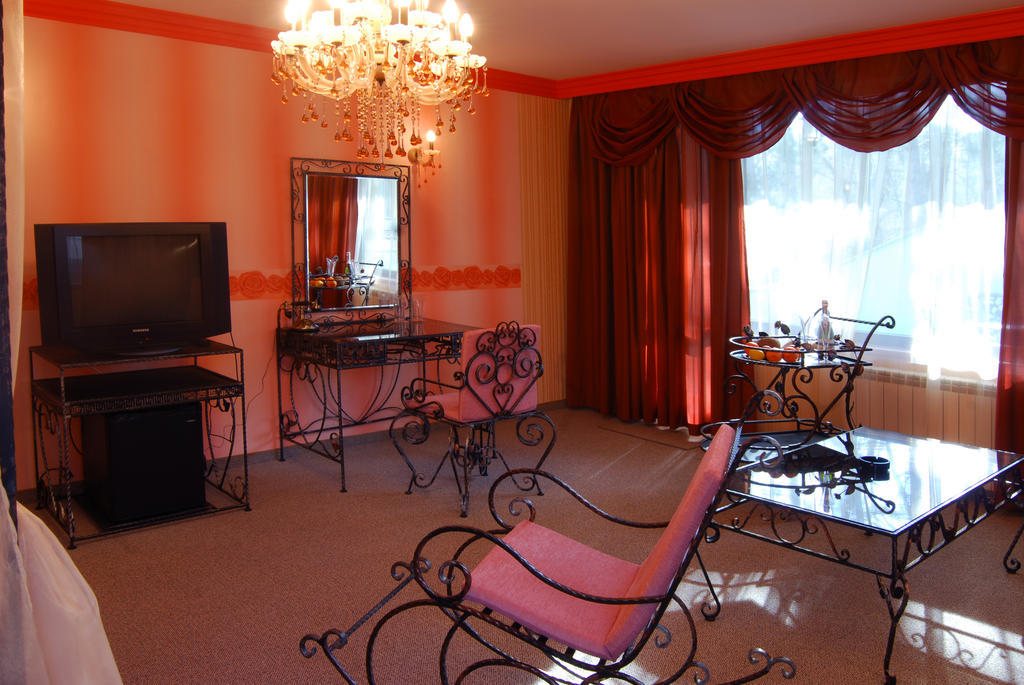 Hotel Unikat Velingrado Habitación foto