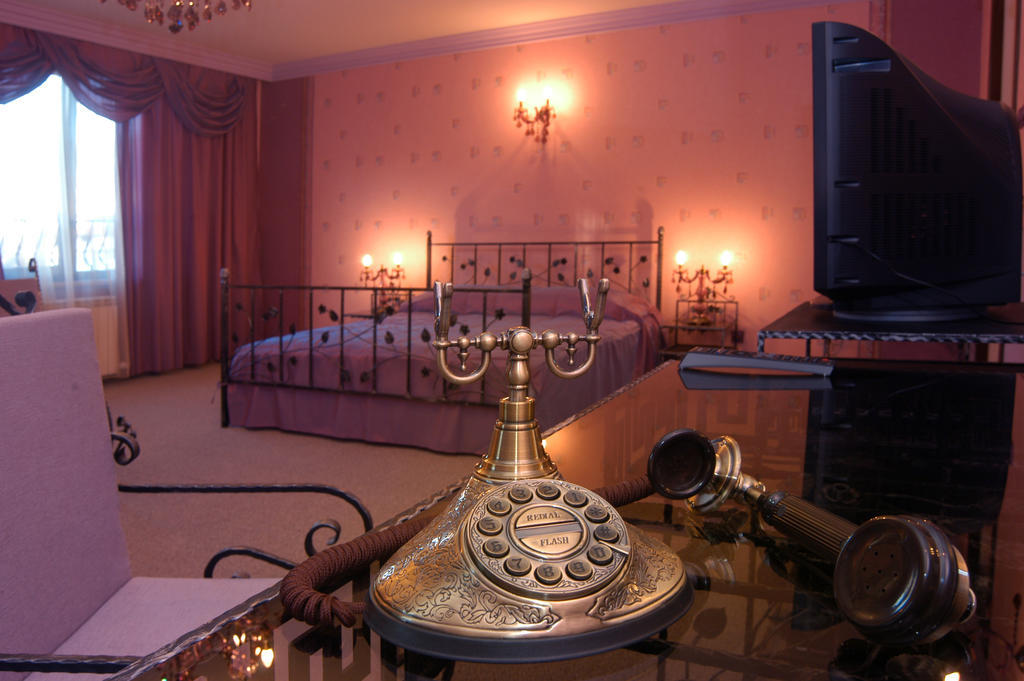 Hotel Unikat Velingrado Habitación foto